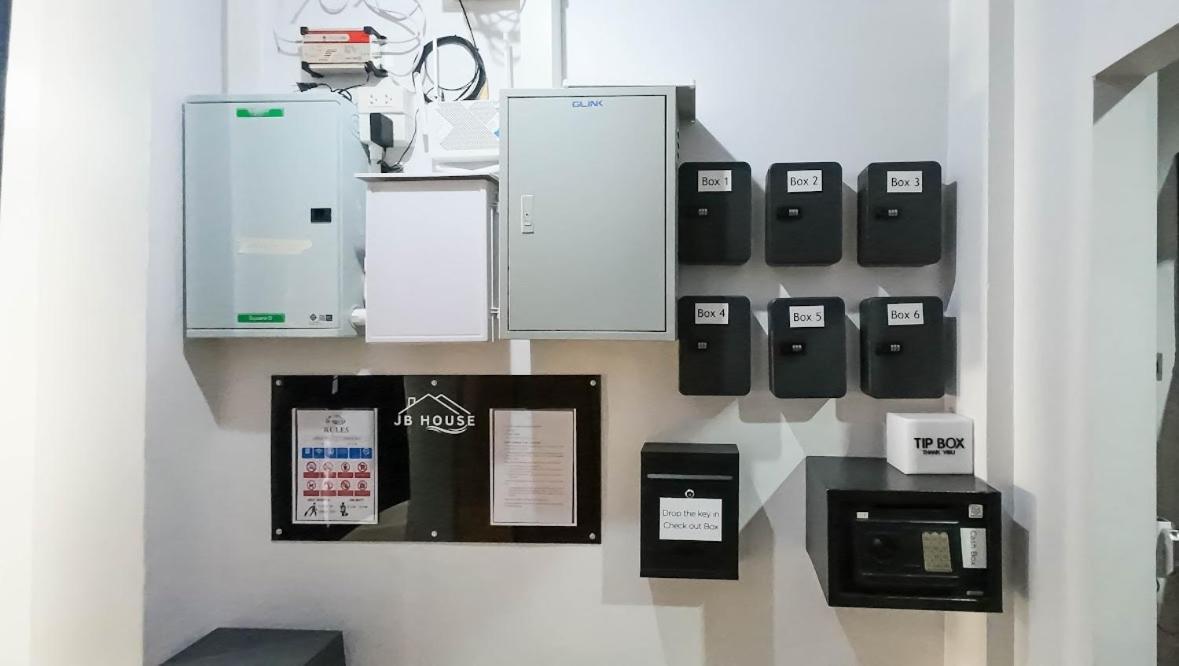 Jb House Patongホステル エクステリア 写真